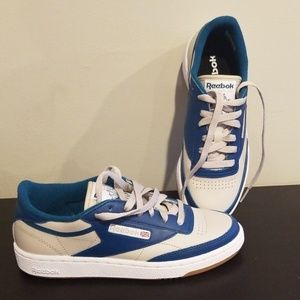 Reebok Classic Sneakers